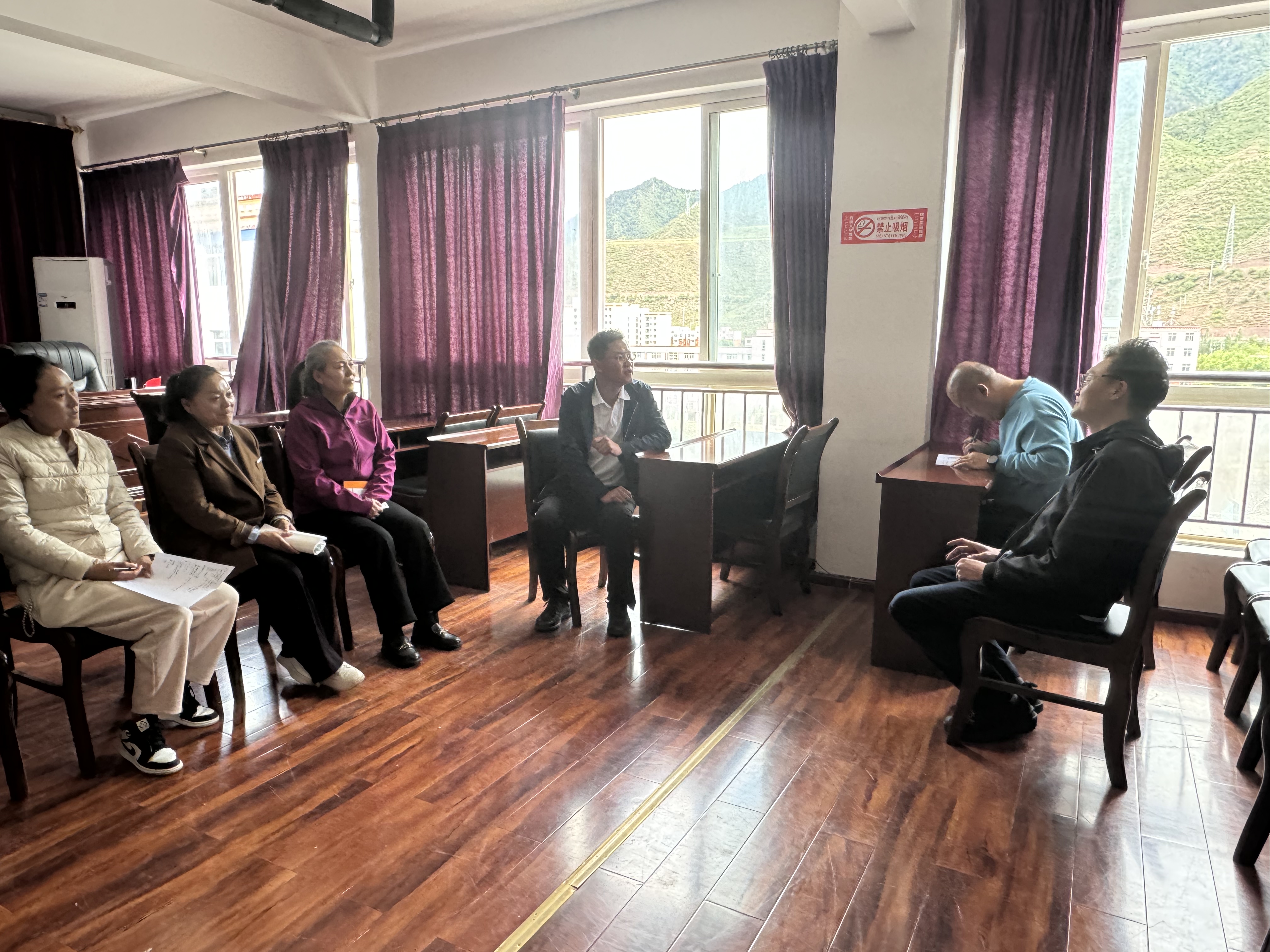 市農(nóng)發(fā)集團公司一周工作剪影(圖5) 市農(nóng)發(fā)集團公司一周工作剪影(圖5)